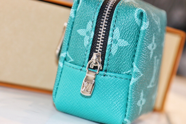 ブランドキーホルダー全体デザイン